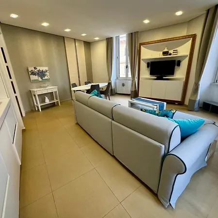 Interno 5 4*