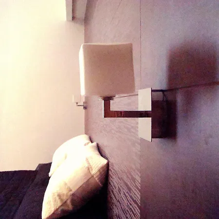 Interno 5 Oda ve Kahvaltı Roma