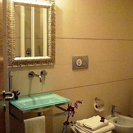 Interno 5 Roma