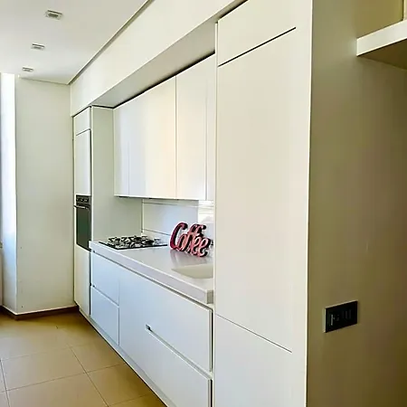 Interno 5 4* Roma