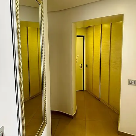Interno 5 Oda ve Kahvaltı 4*