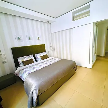 Interno 5 4*