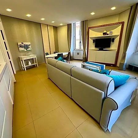 Interno 5 Oda ve Kahvaltı Roma