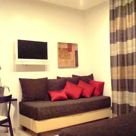 Interno 5 Rom