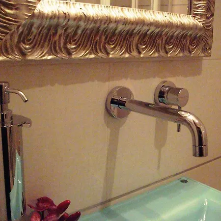 Interno 5 לינה וארוחת בוקר רומא