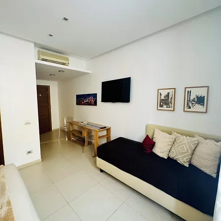 Interno 5 4*